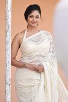 Pooja Kumar Latest Pics